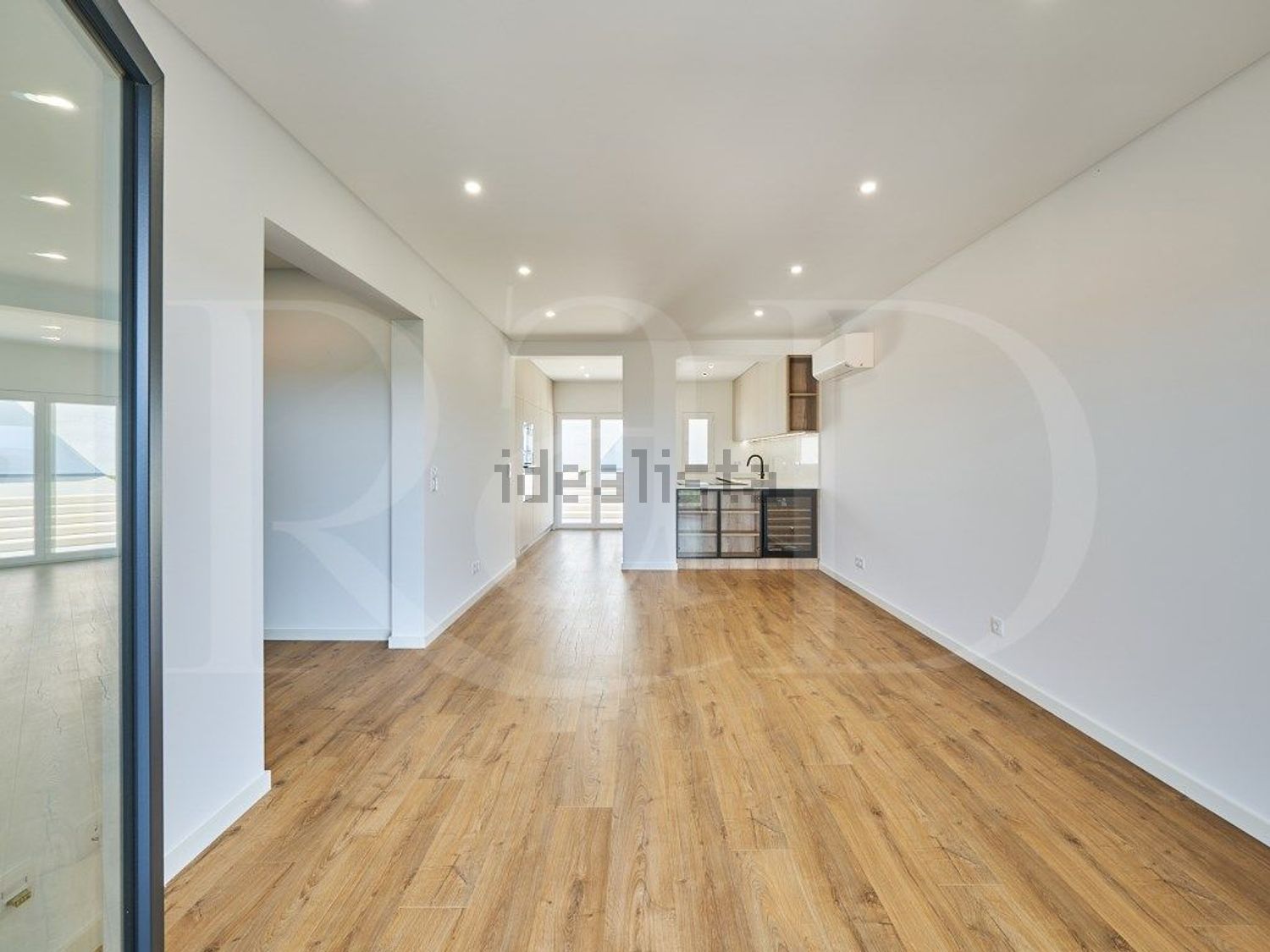 小楼房或独栋别墅出售在Rua do Massapêz, 43 - 客厅