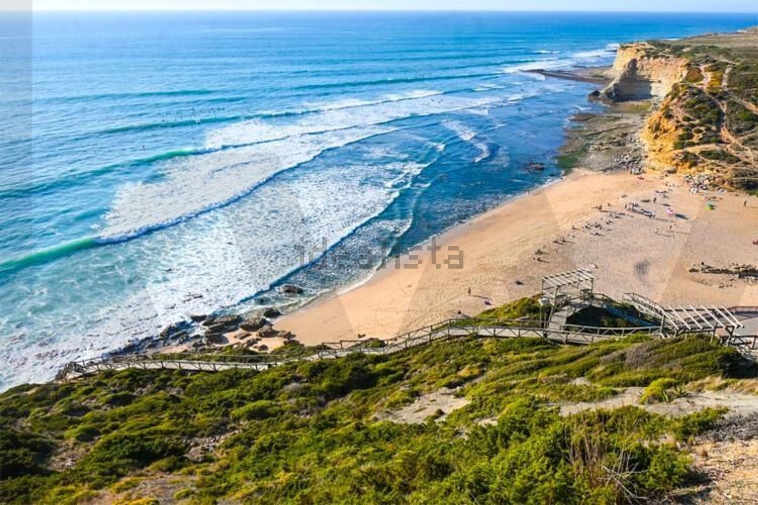 小楼房或独栋别墅出售在Rua das Lombas - 视线