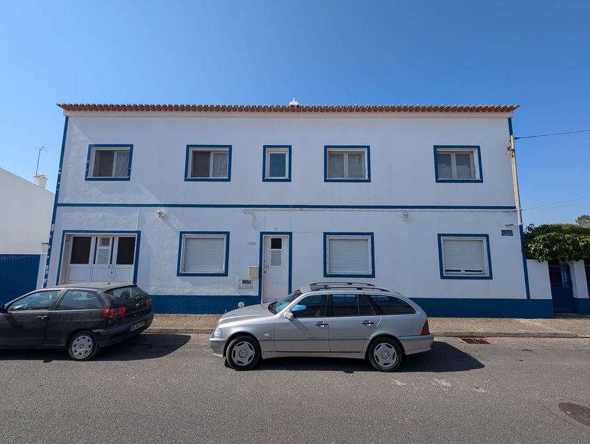 小楼房出售在Rua Doutor Evaristo Sousa Gago, 10 n