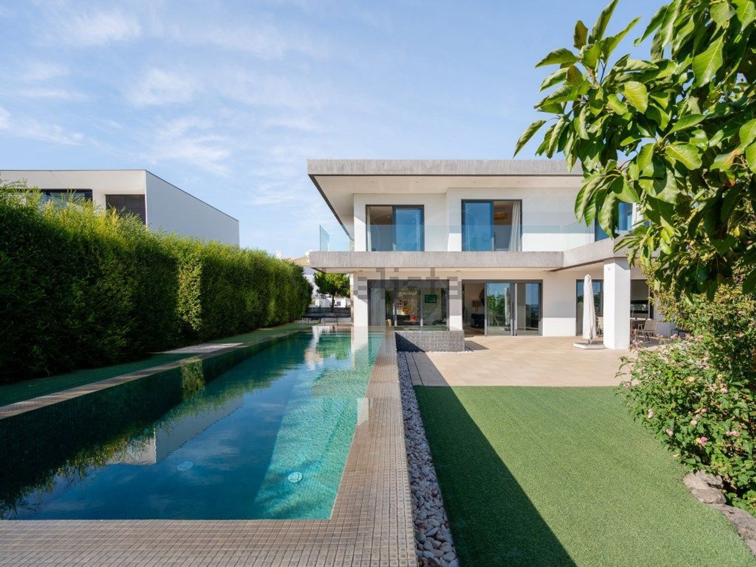 小楼房或独栋别墅出售在Nova Oeiras - Quinta das Palmeiras - 游泳池