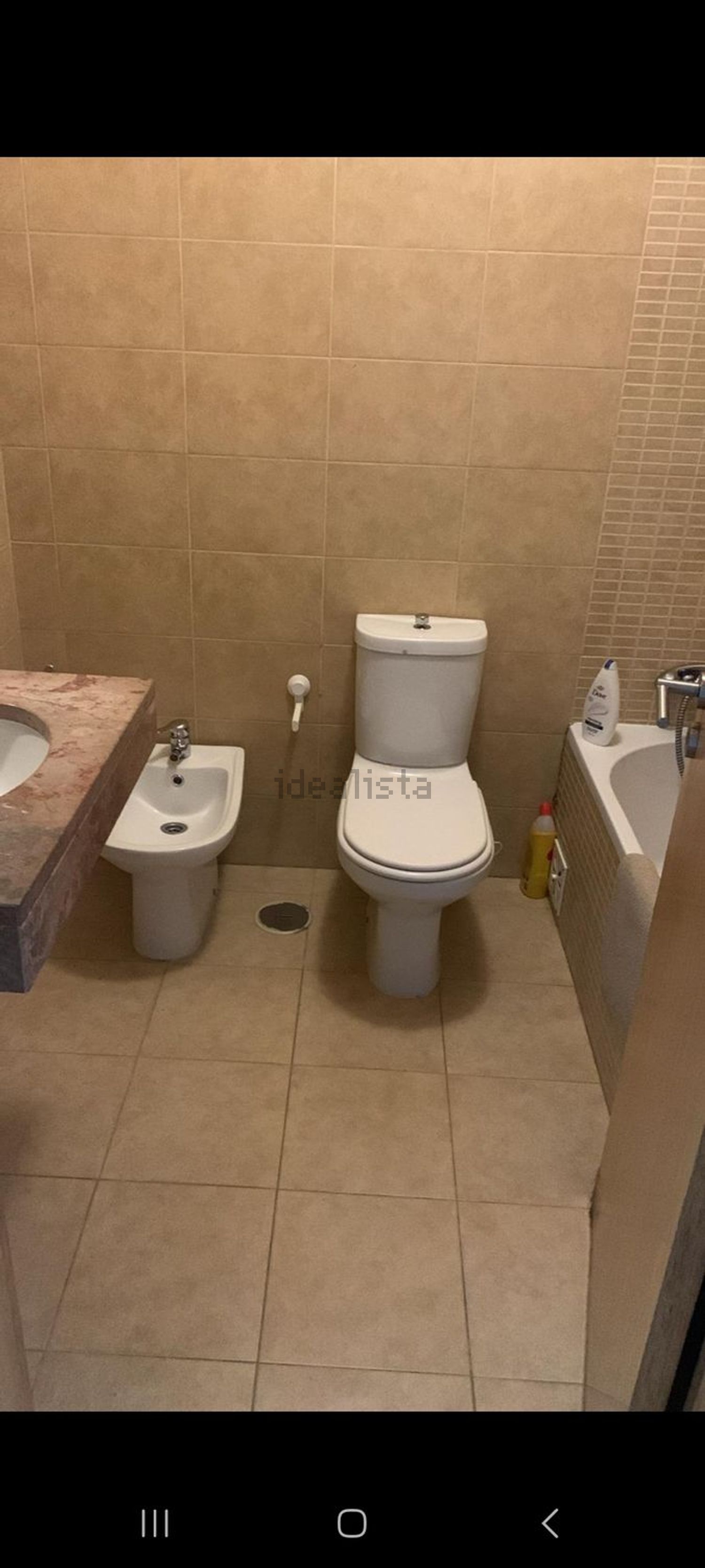 出租房间在Rua José Afonso, 2 - 卫生间