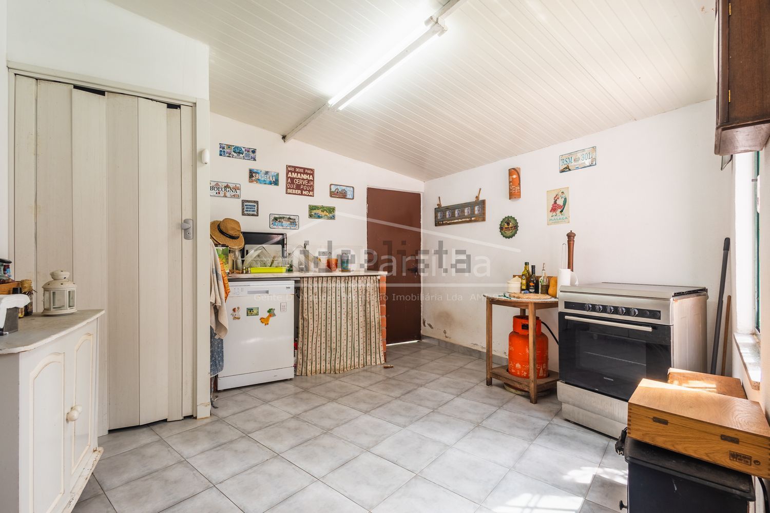 小楼房或独栋别墅出售在Rua Serpa Pinto s/n - 酒窖