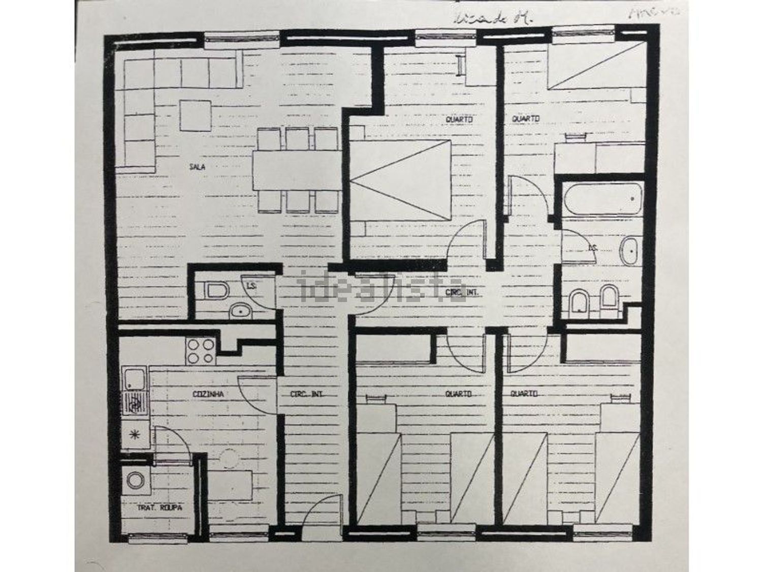公寓 t4出售在Rua Barata Feyo, 10 - 平面图