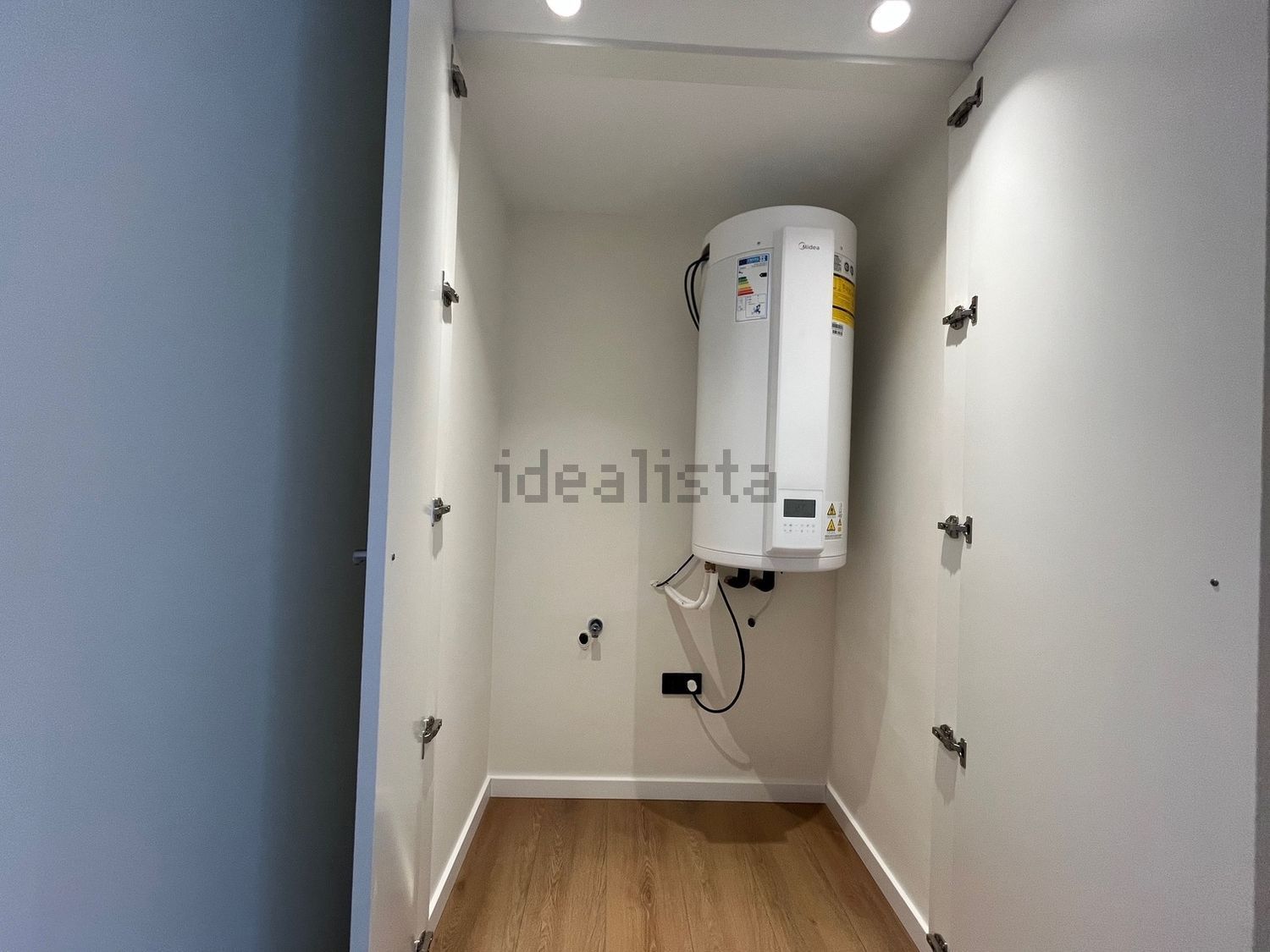 公寓 t1出售在Avenida Tenente Valadim - 详情