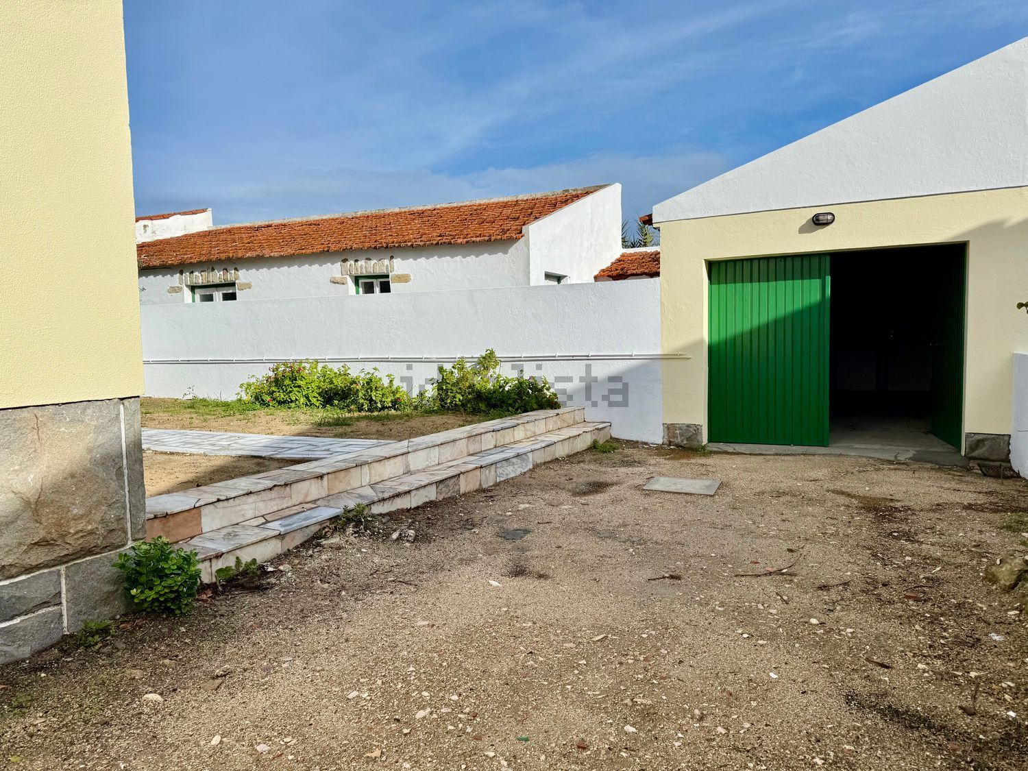 出租双拼别墅在Rua Alberto Tota - 停车位