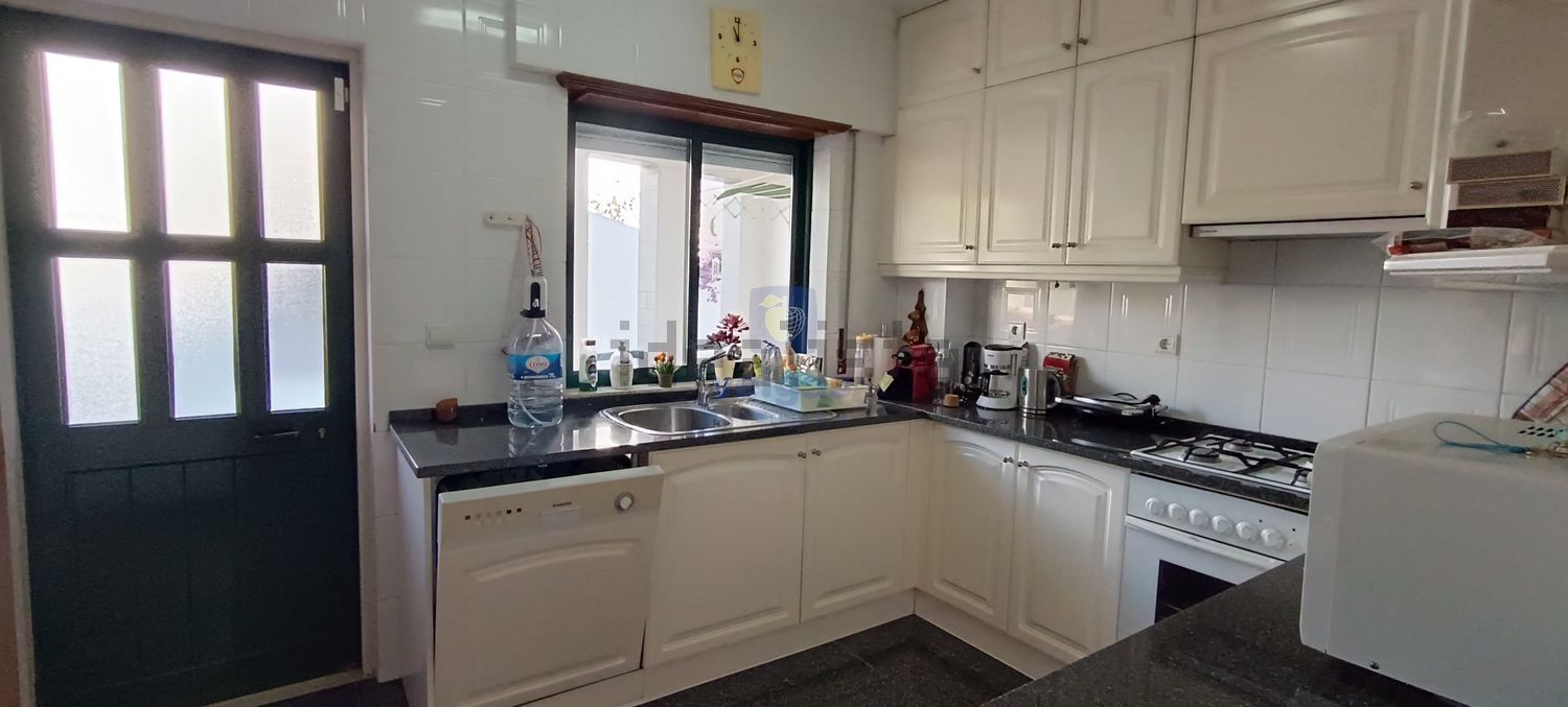 出租小楼房或别墅在Centro - 厨房