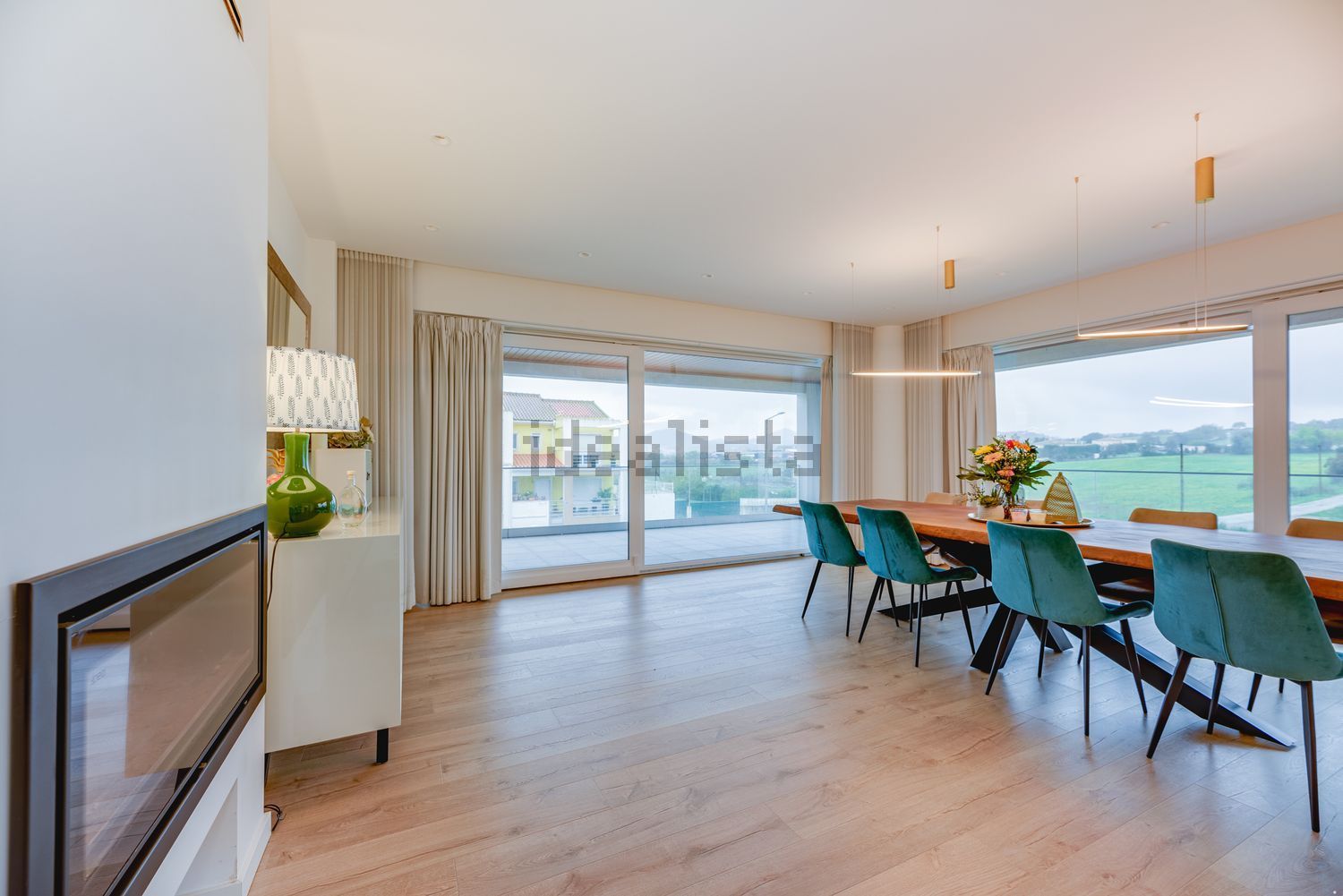 小楼房或独栋别墅出售在Rua da Mandinga s/n - 客厅