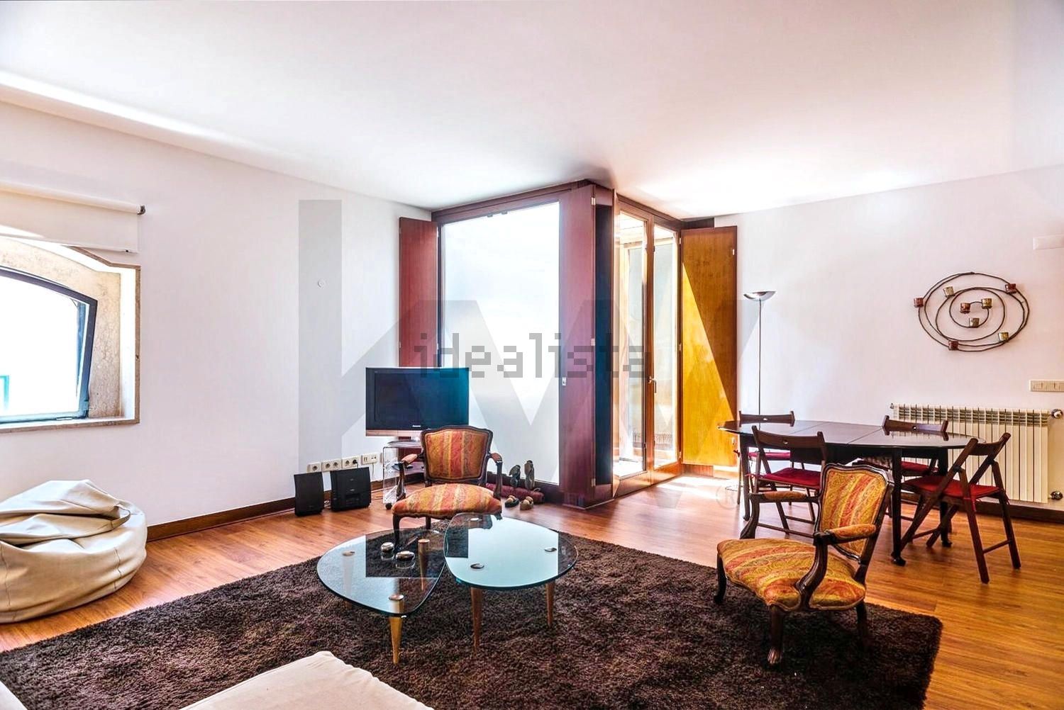 公寓 t1出售在Rua Dom Pedro V, 113 - 客厅