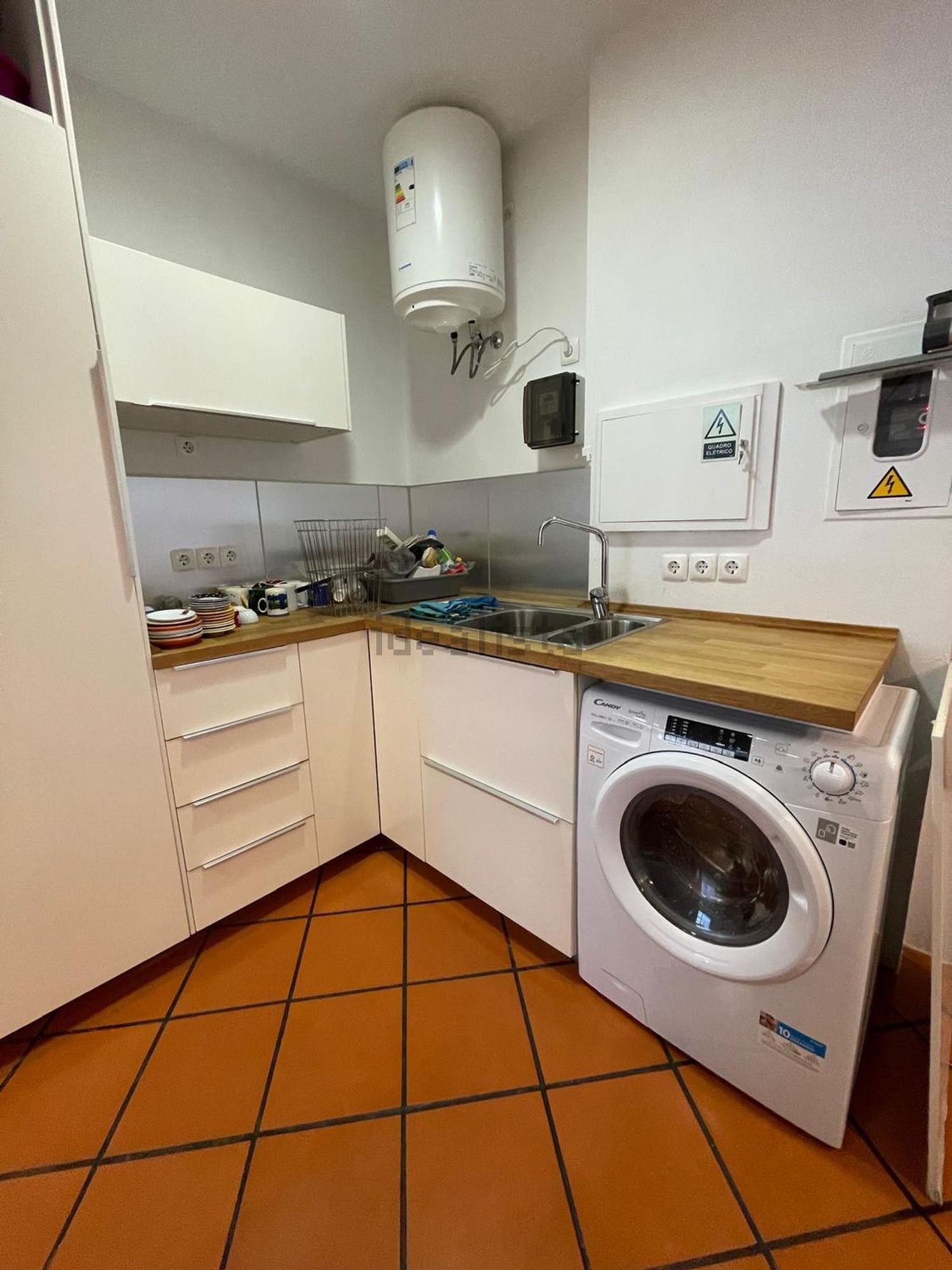 出租公寓 t2在Rua Nelson Pereira Neves, 1 - 厨房