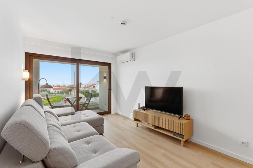 顶层公寓出售在Rua Candido da Silva, 1