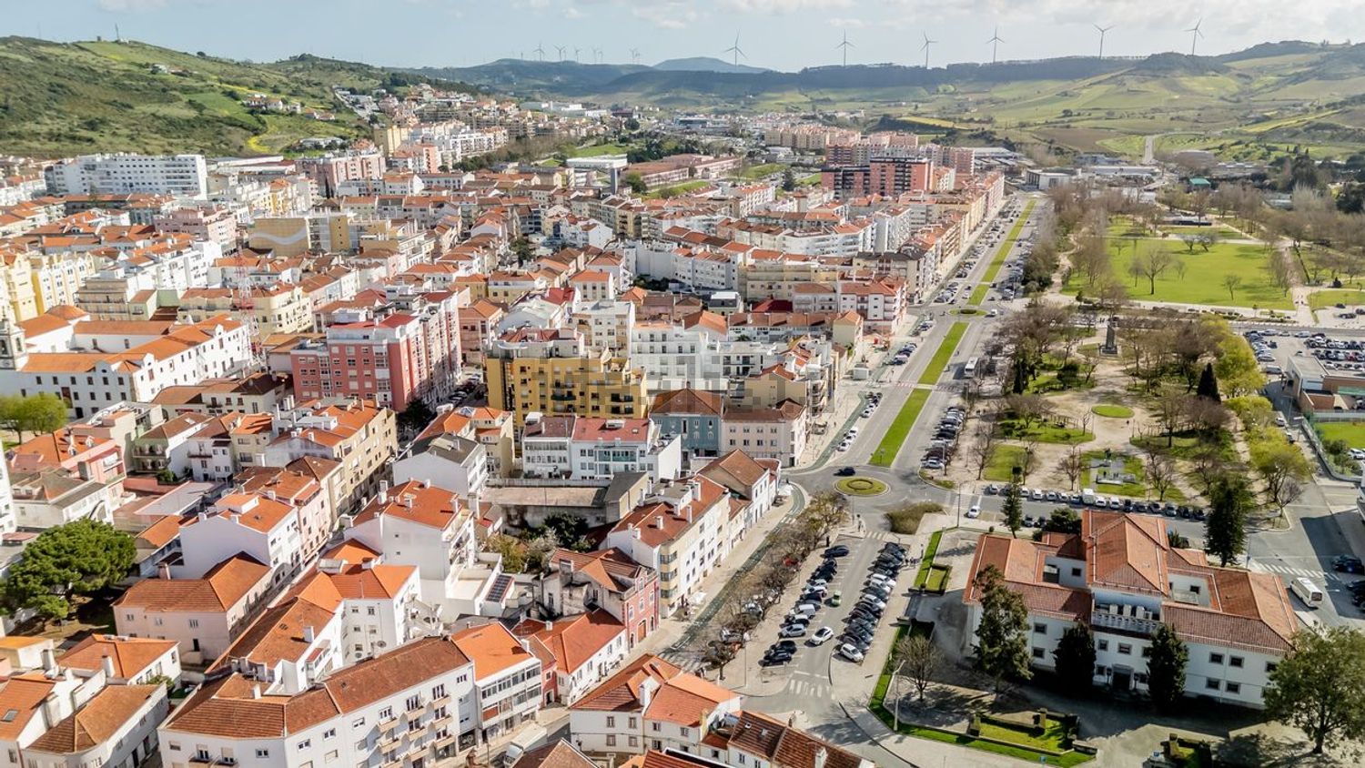 公寓 t4出售在Rua António Batalha Reis - 视线