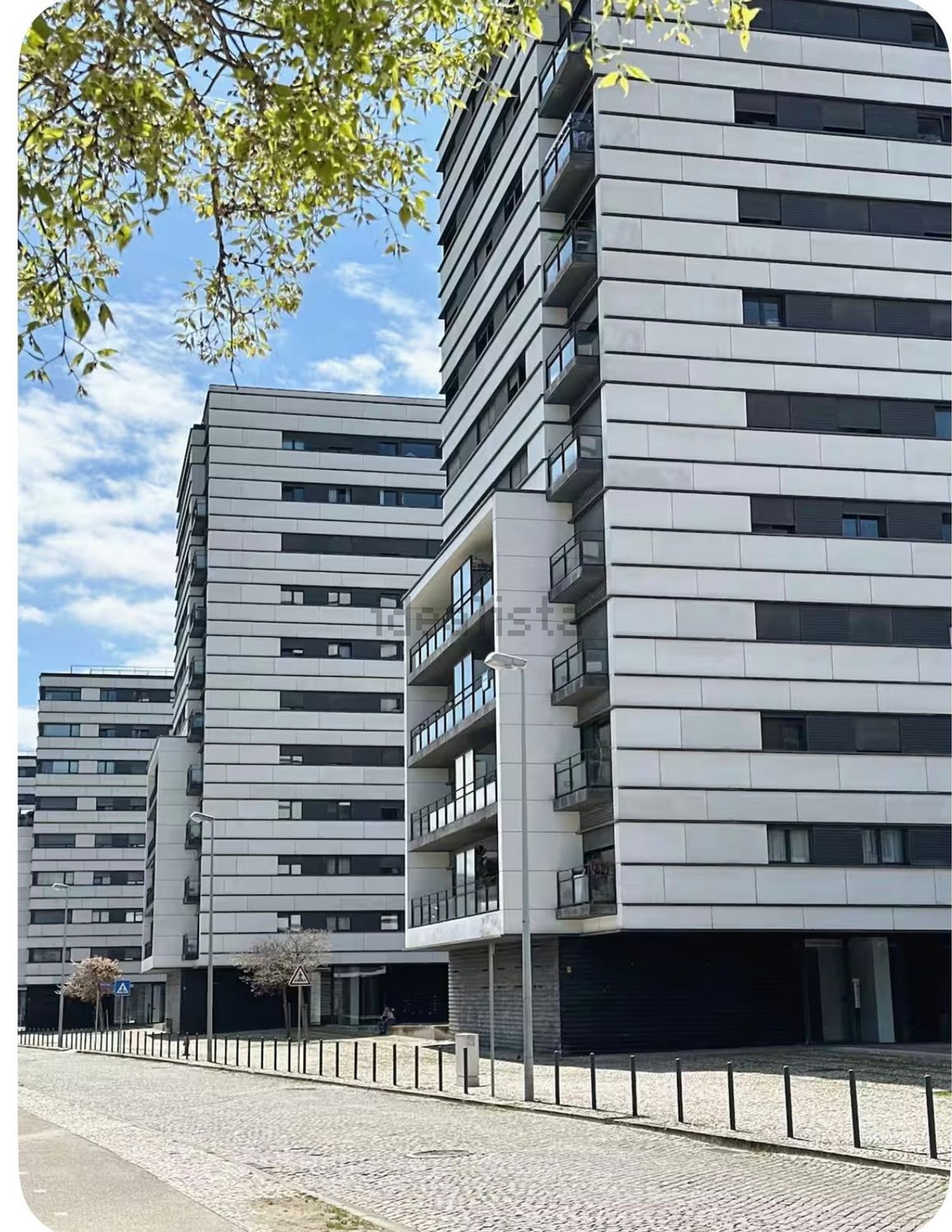 出租小楼房或独栋别墅在Rua do Volga, 1 - 外立面