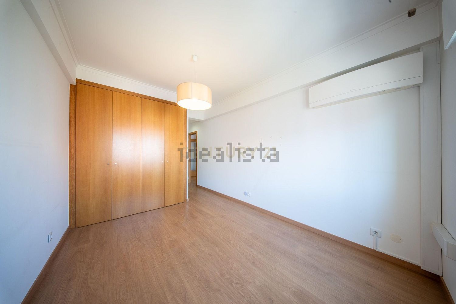 公寓 t3出售在Avenida Ruy Luís Gomes, 12 - 卧室