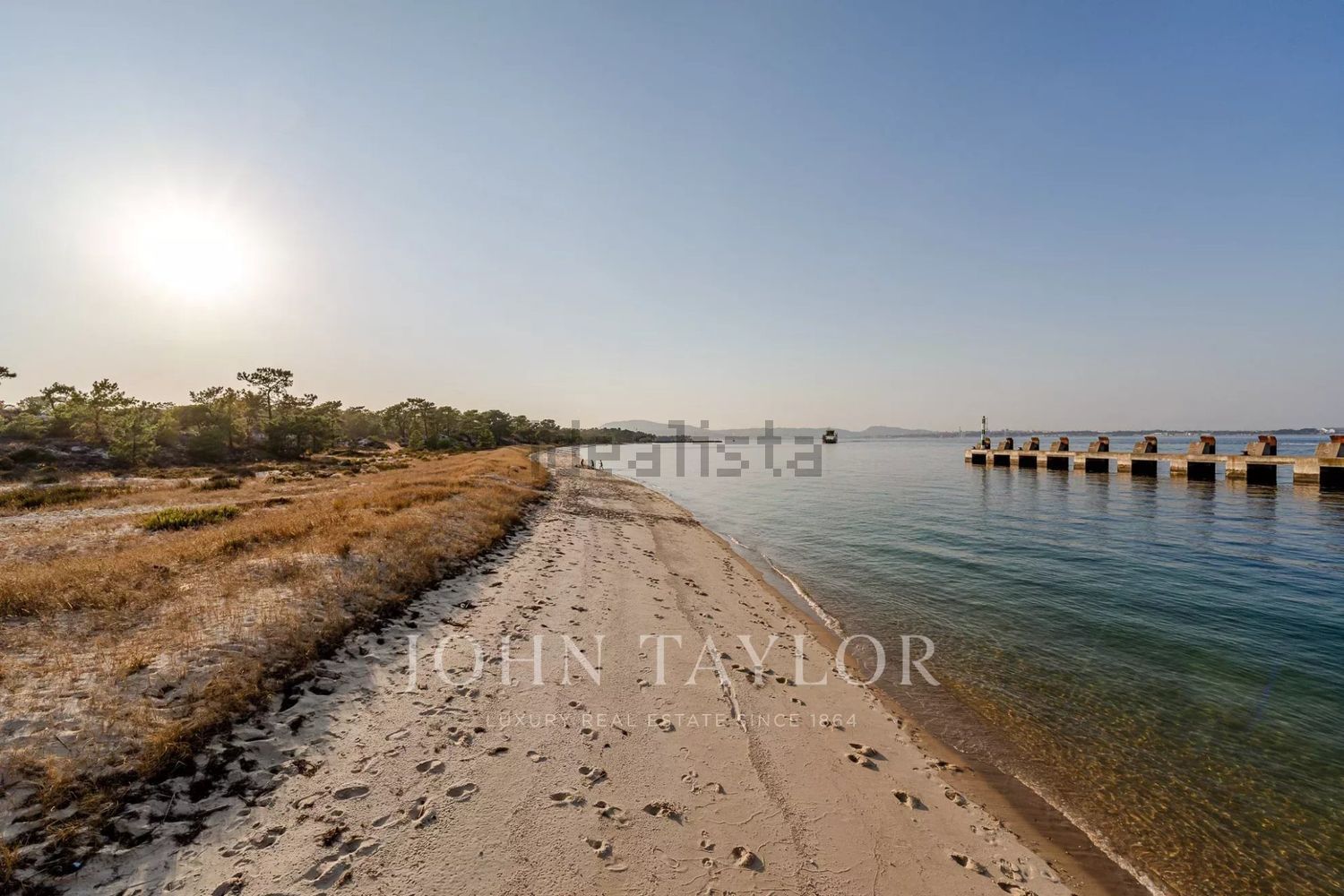 小楼房或独栋别墅出售Tróia - 视线