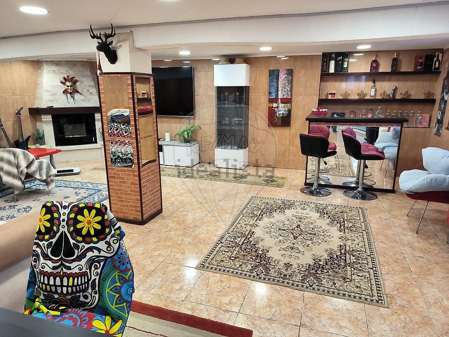 小楼房或独栋别墅出售在Rua da Mata de Palhacana - 客厅