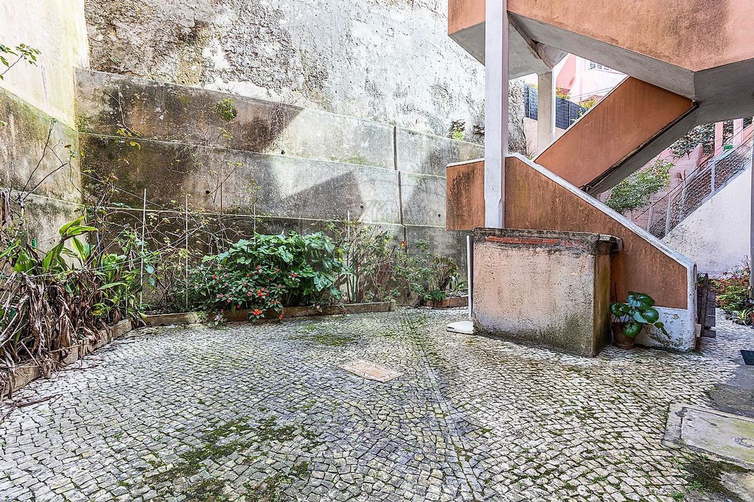 公寓 t4出售在Estrada das Laranjeiras - 外立面