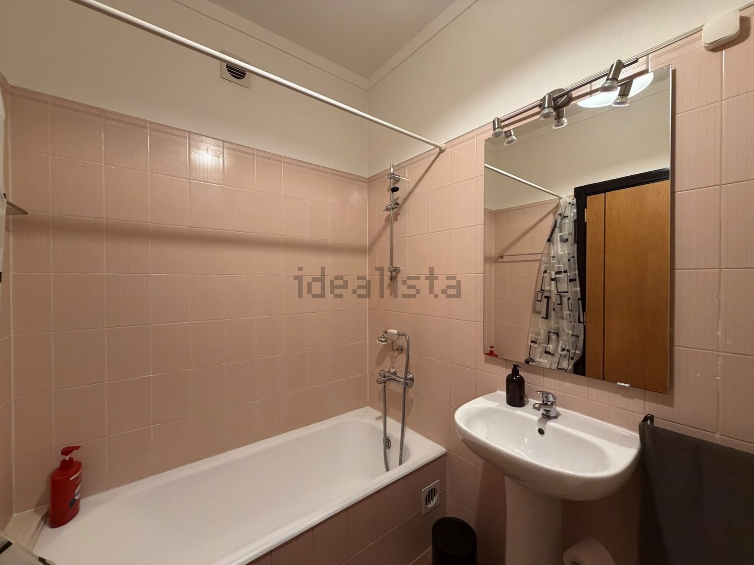 公寓 t1出售在Avenida Doutor José Pontes - 卫生间