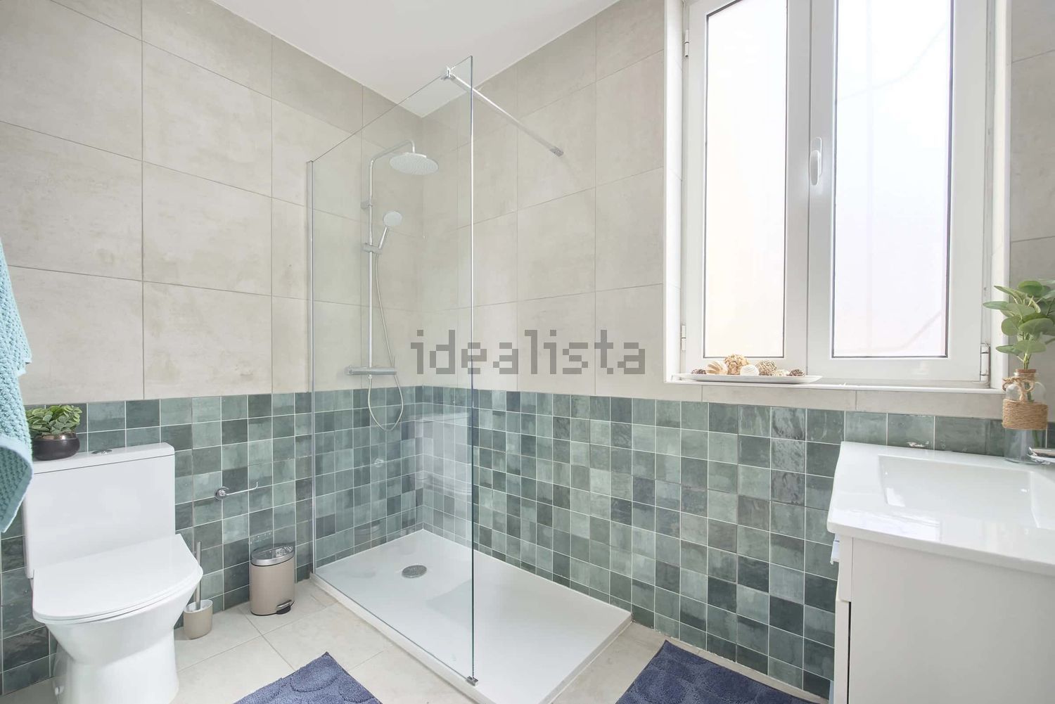 出租房间在Largo Vitorino Damásio, 2 - 卫生间