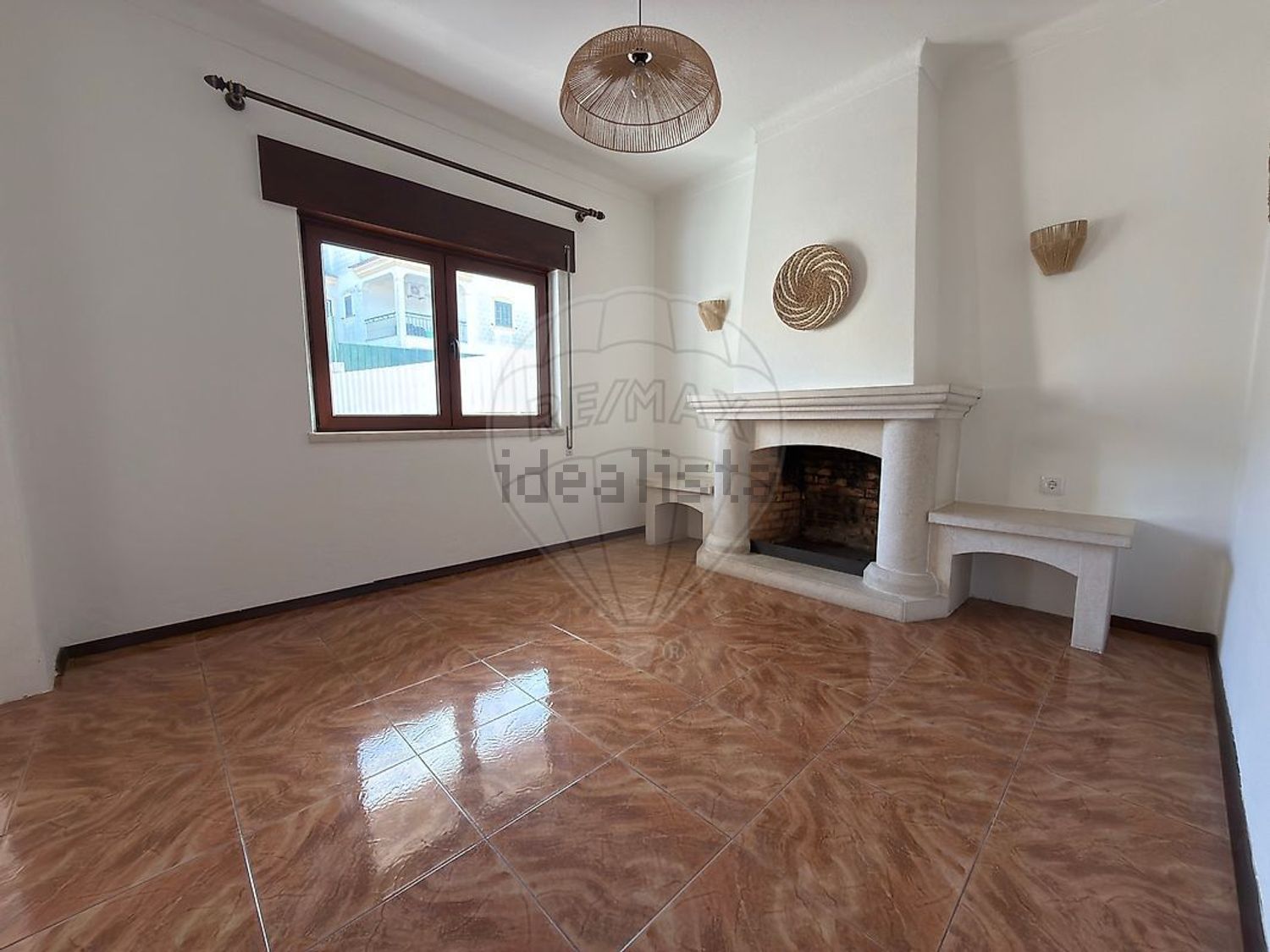 出租公寓 t2在Rua 18 - 客厅