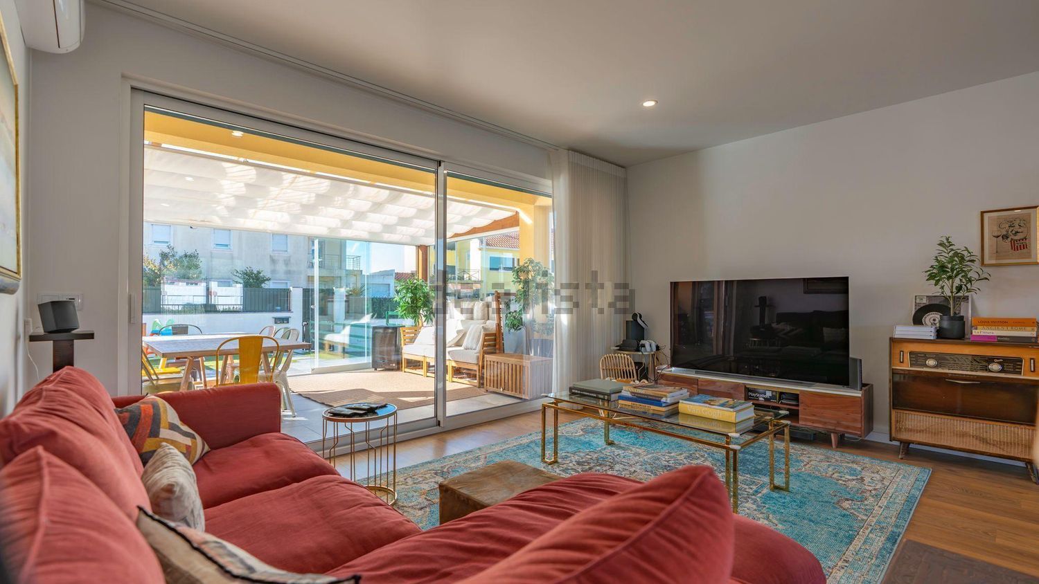 小楼房或独栋别墅出售在Avenida Engenheiro Arantes e Oliveira, 4 - 客厅