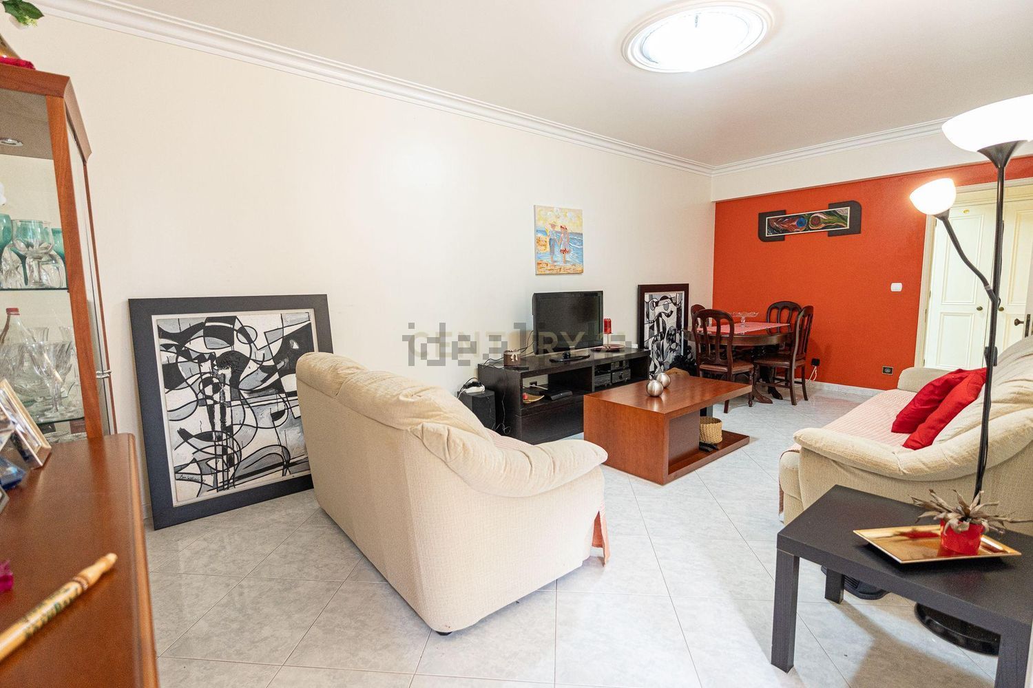 公寓 t2出售在Rua Arnaldo Fernandes de Almeida, 3 - 客厅