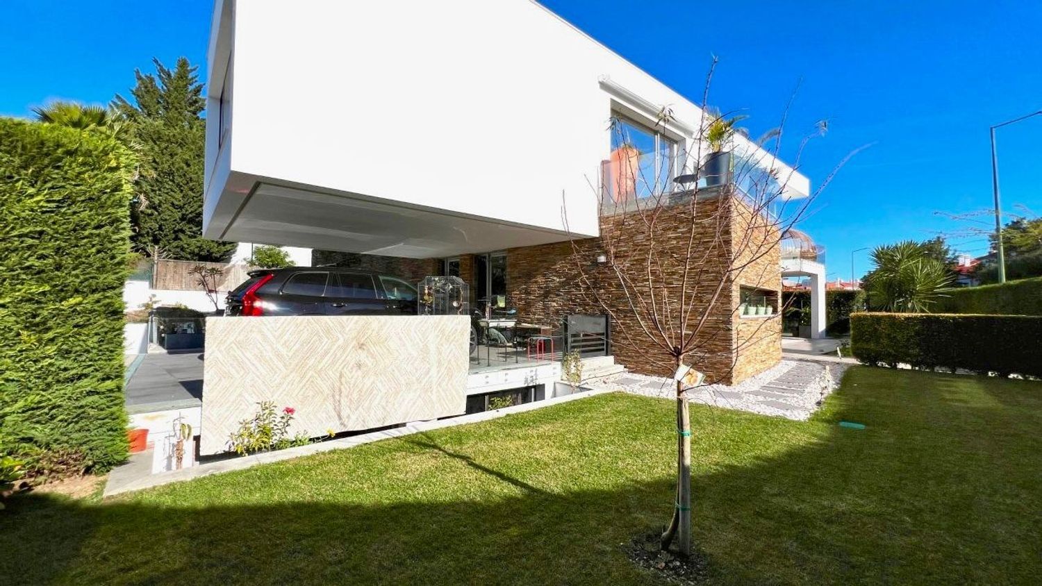 小楼房或独栋别墅出售在Rua Mato das Cruzadas - 外立面