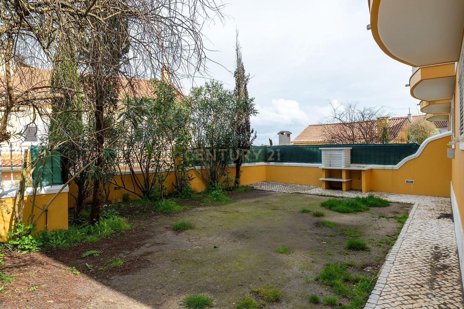 小楼房或独栋别墅出售在Rua Engenheiro José Caetano Salema Garção, 29 - 花园