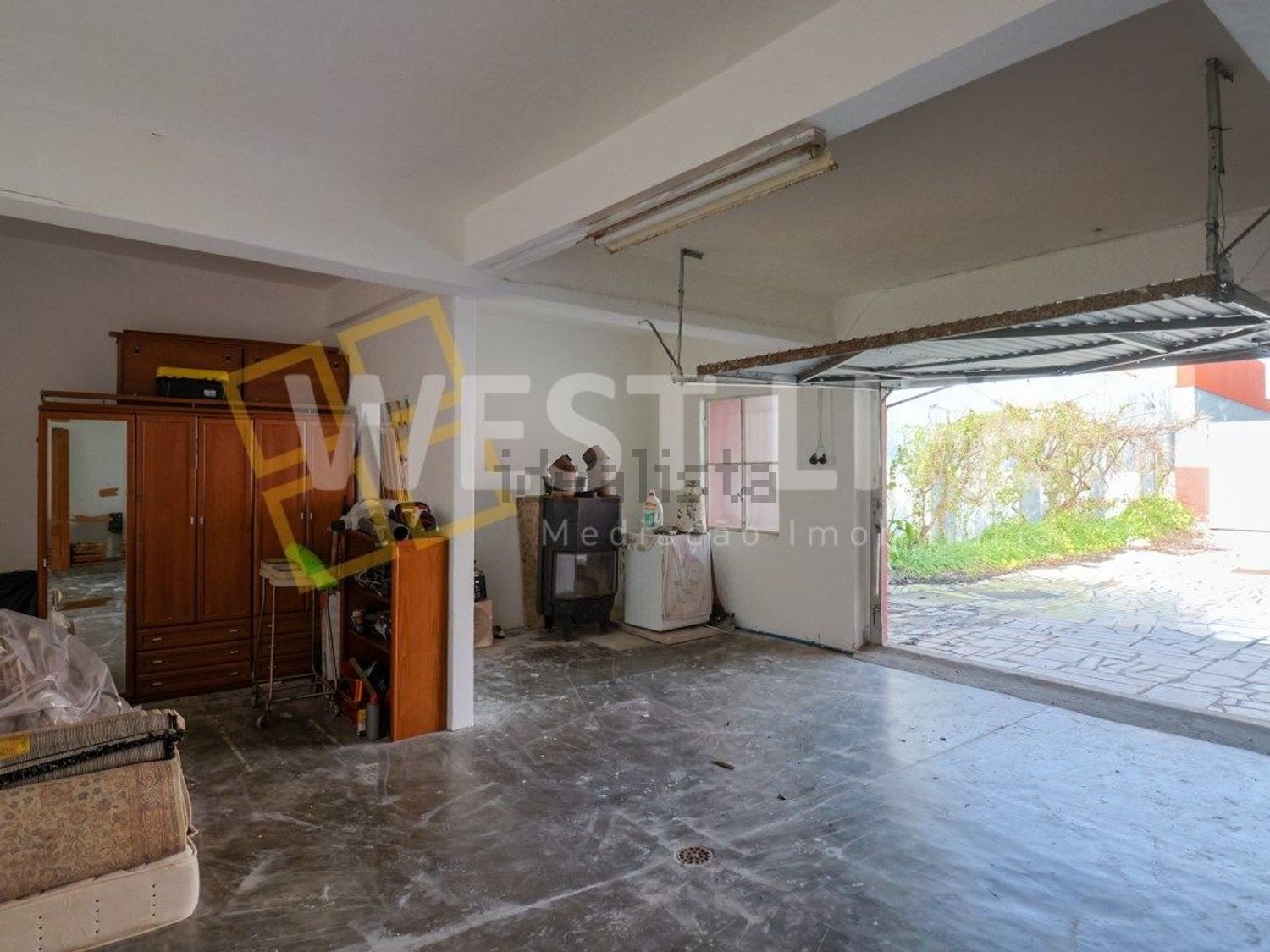 小楼房或独栋别墅出售在São Pedro da Cadeira - 照片