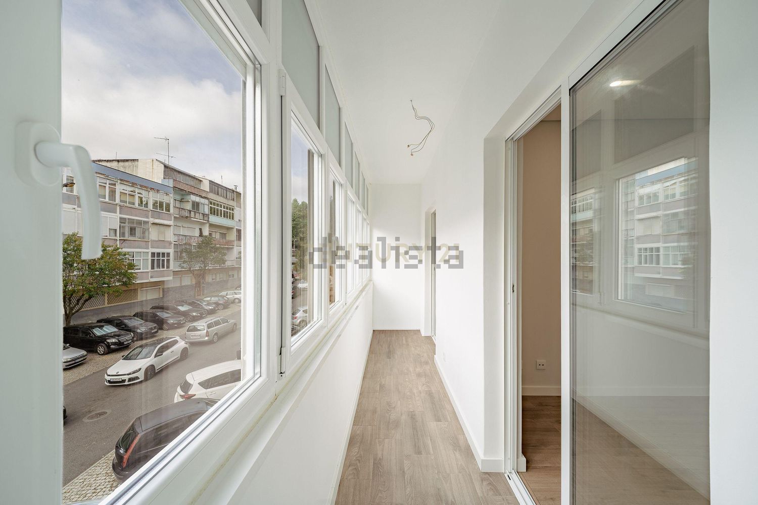 公寓 t2出售在Rua Luís António Verney, 27 - 照片