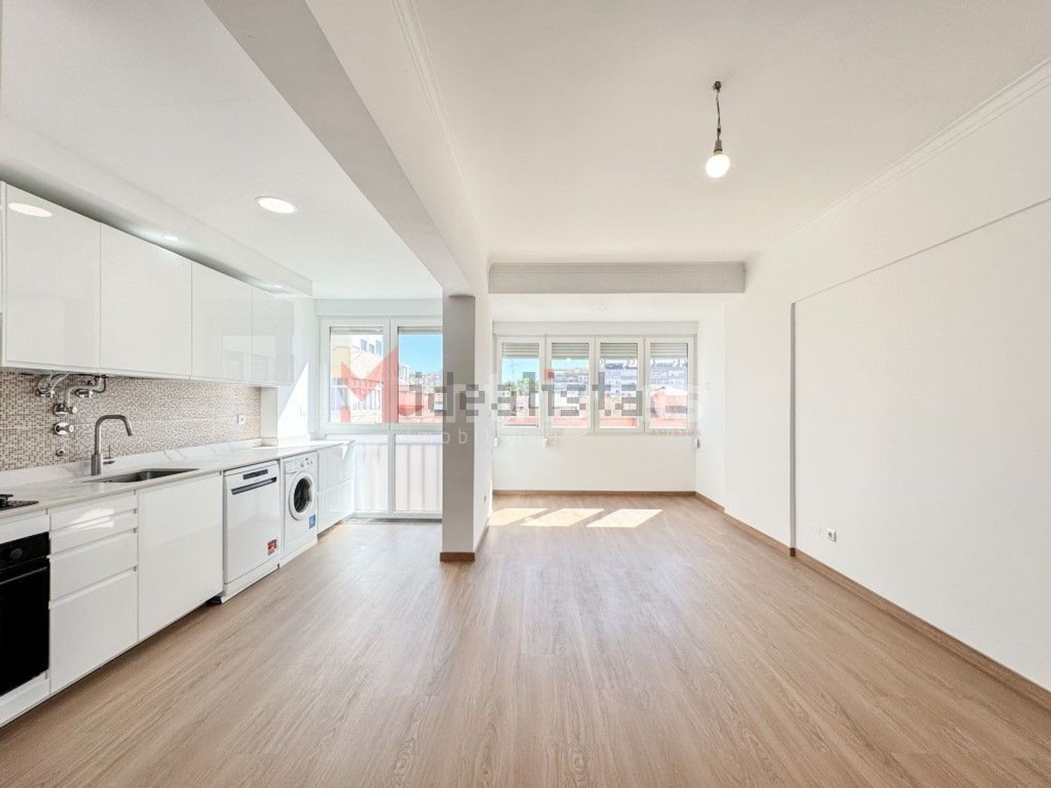 出租公寓 t3在Rua António Saúde - 厨房