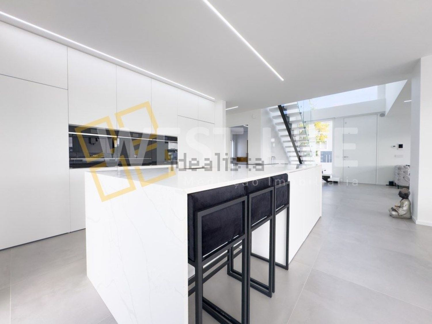 小楼房或独栋别墅出售在Centro - 照片