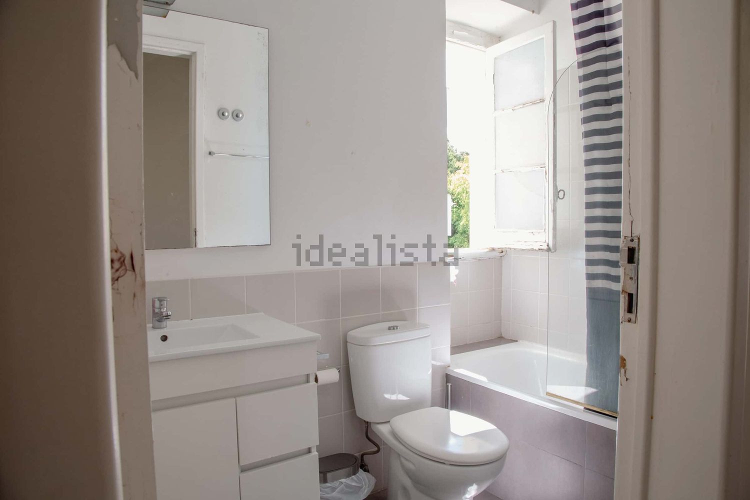 出租房间在Rua Actor Vale, 29 - 卫生间