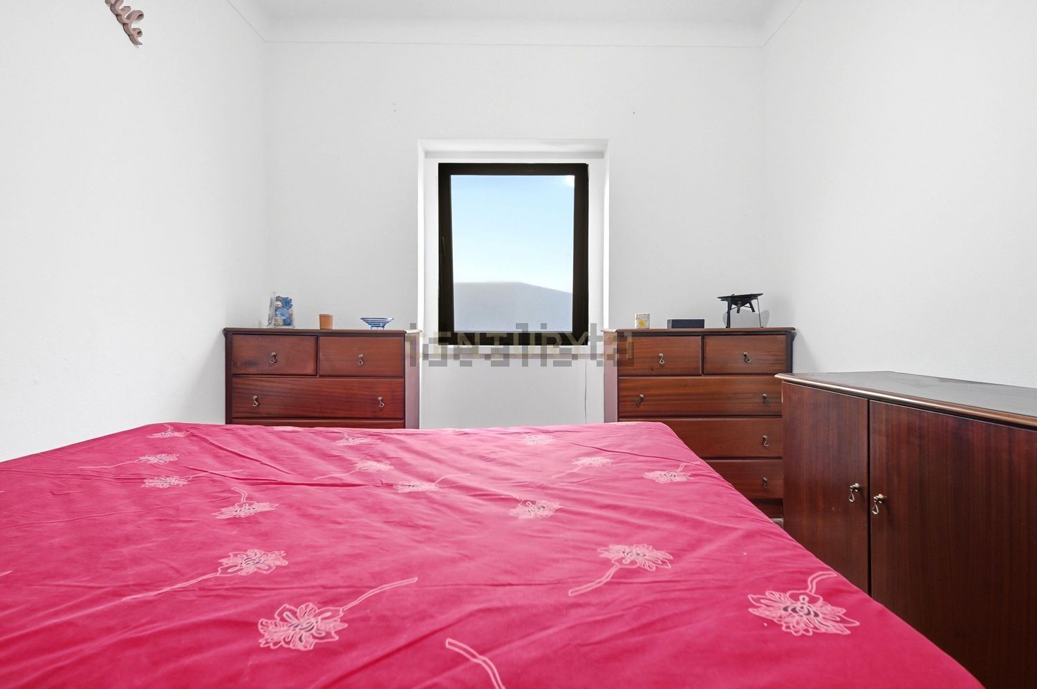 小楼房或独栋别墅出售在Rua do Bairro Novo - 卧室