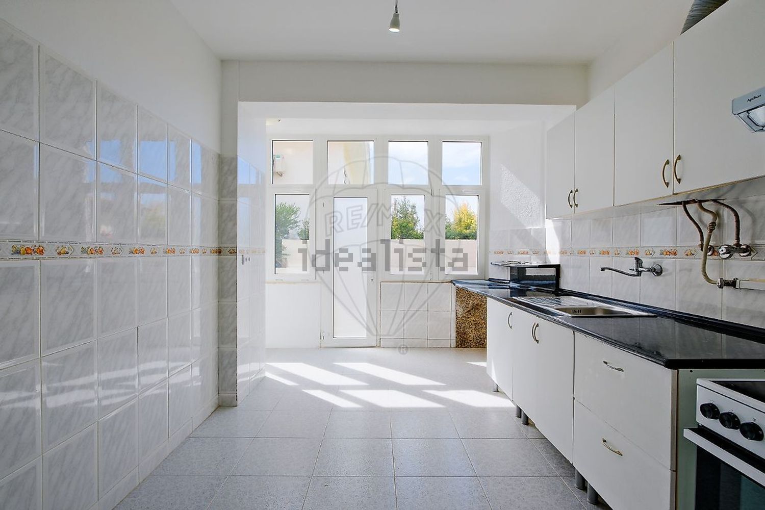 出租公寓 t2在Rua Doutor José Filipe Rodrigues - 厨房