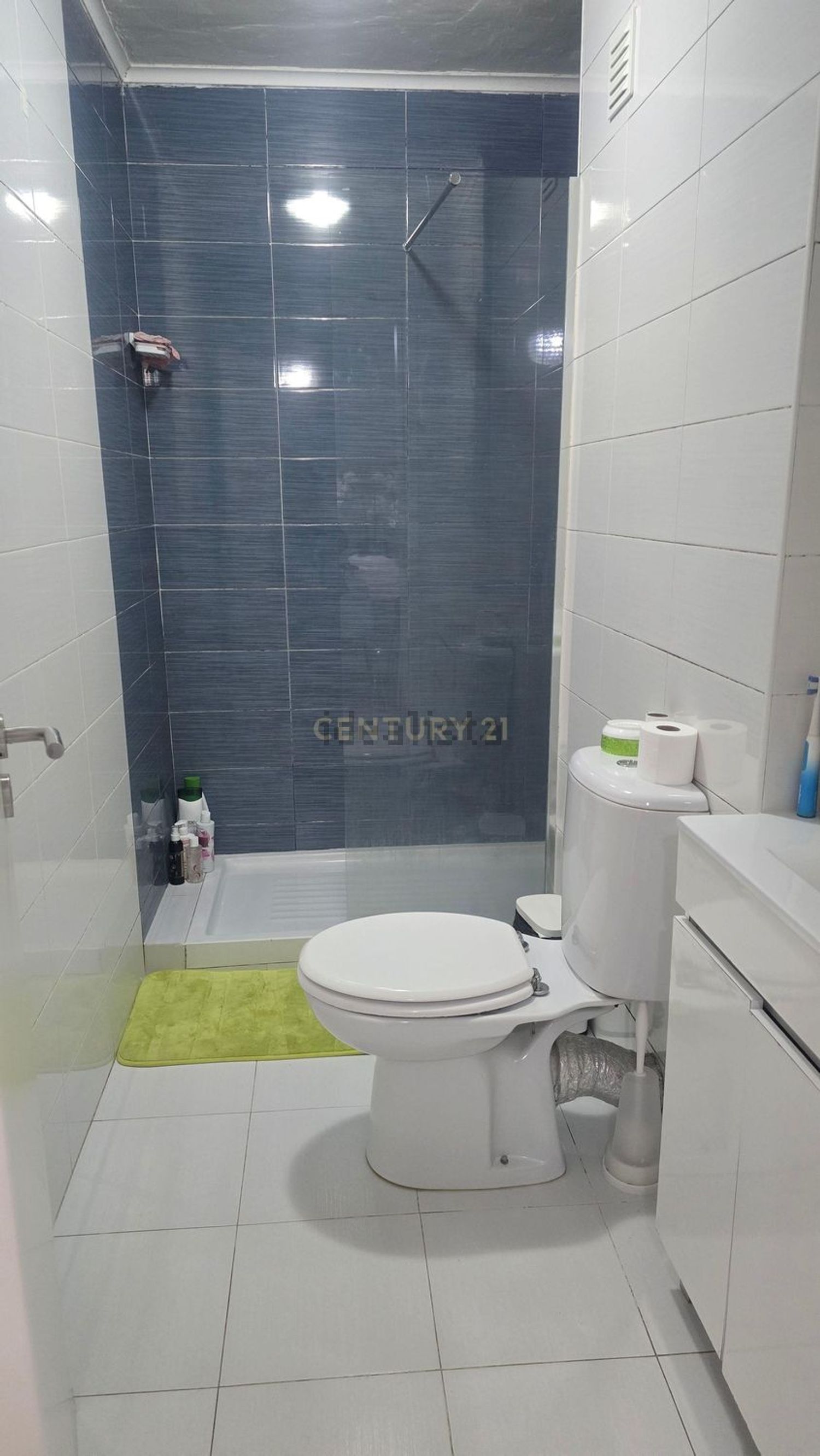 公寓 t2出售在Rua Guerra Junqueiro, 8 - 卫生间