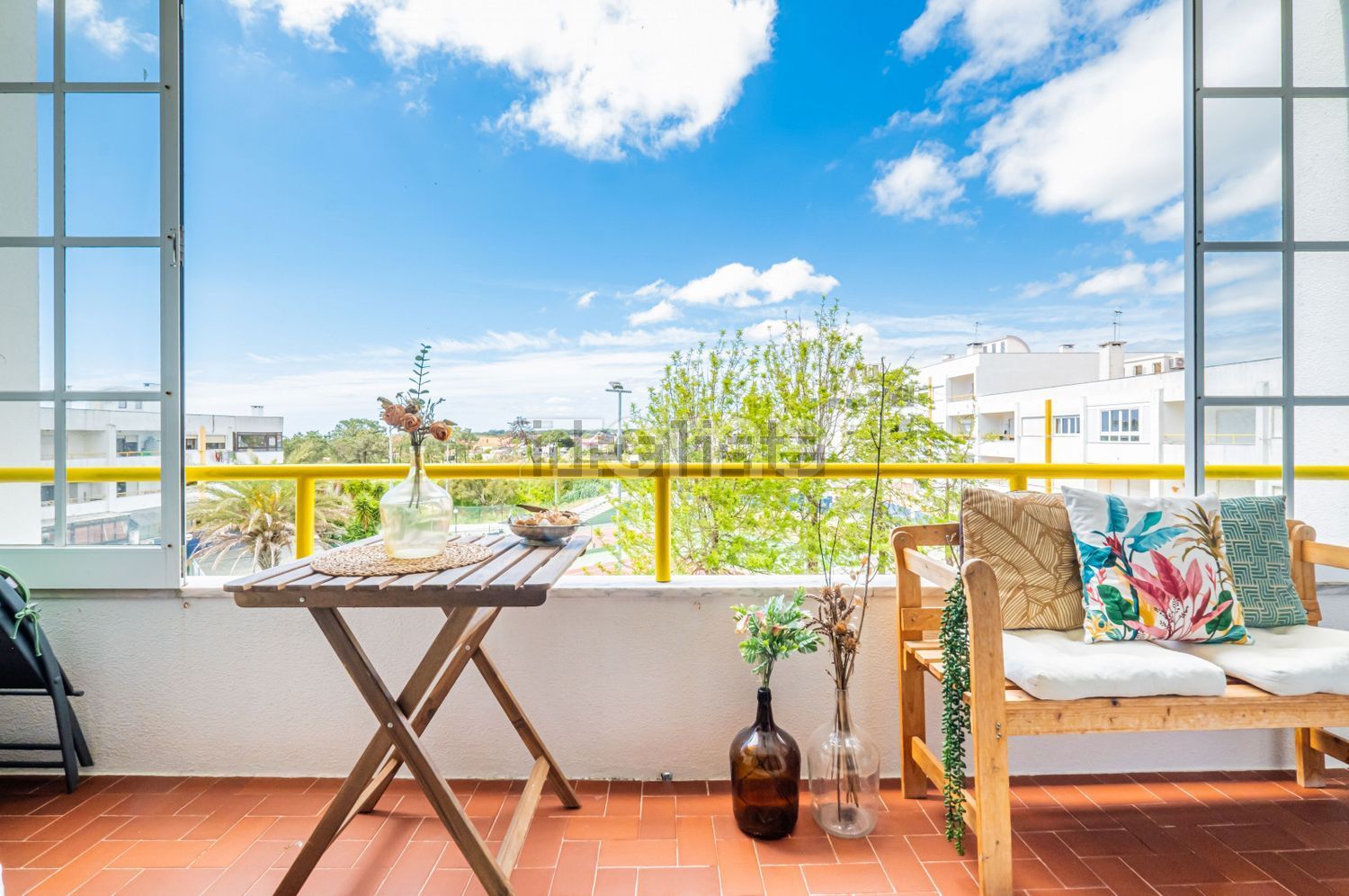 公寓 t2出售在Estrada do Poço Novo, 4 - 门廊