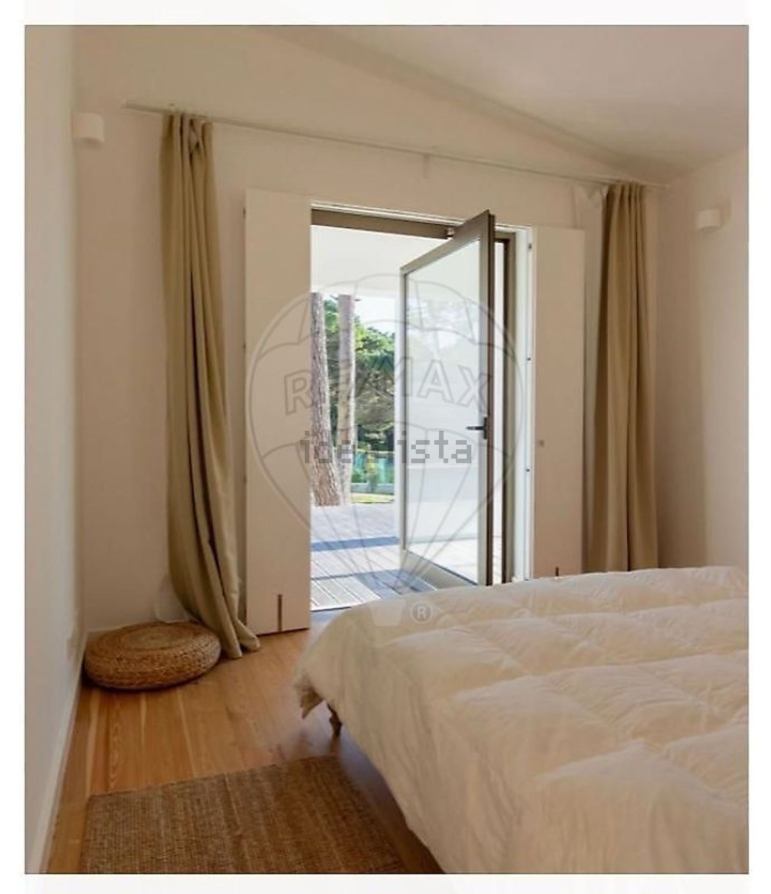 小楼房或独栋别墅出售在Largo da Eira, 6 - 卧室