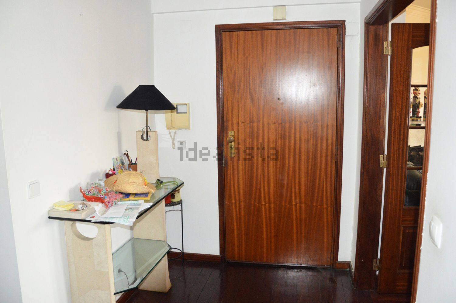 公寓 t4出售在Avenida Alfredo da Silva - 过道