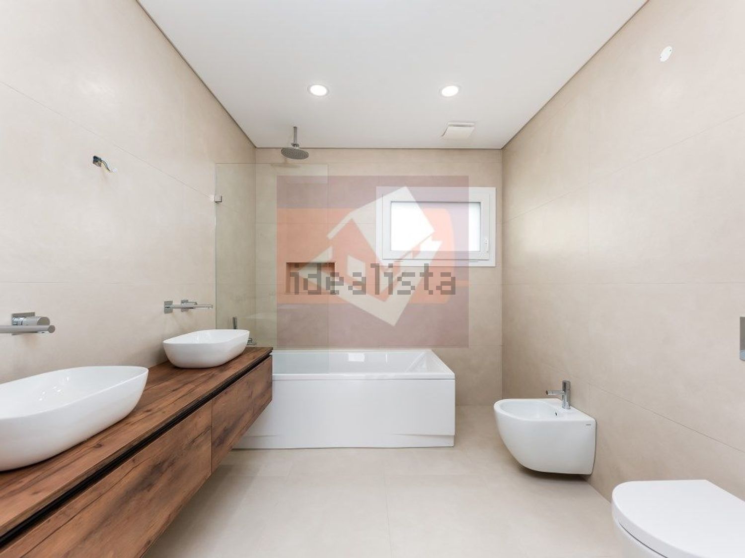 小楼房或独栋别墅出售在Pontinha e Famões - 卫生间