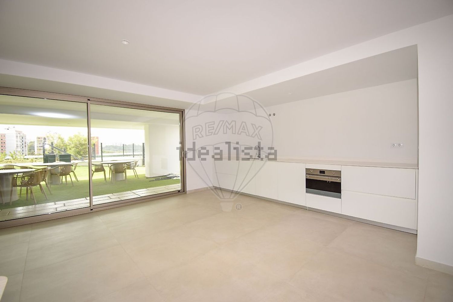 出租公寓 t2在Estrada Desvio - 照片