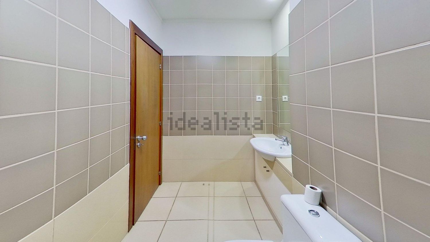 出租公寓 t1在Rua Martin Luther King, 10 - 卫生间