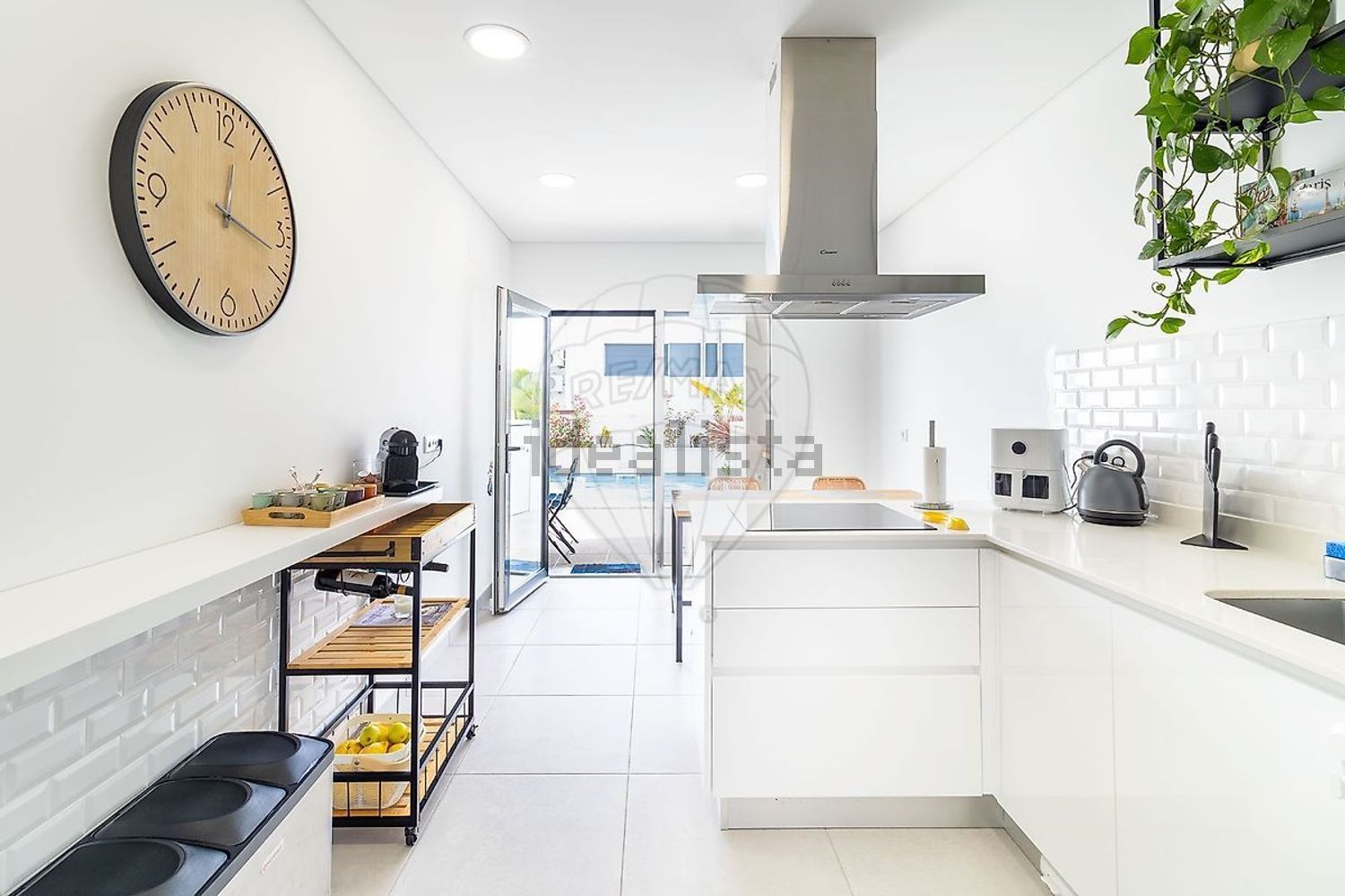 出租小楼房或独栋别墅在Rua 12 - 厨房