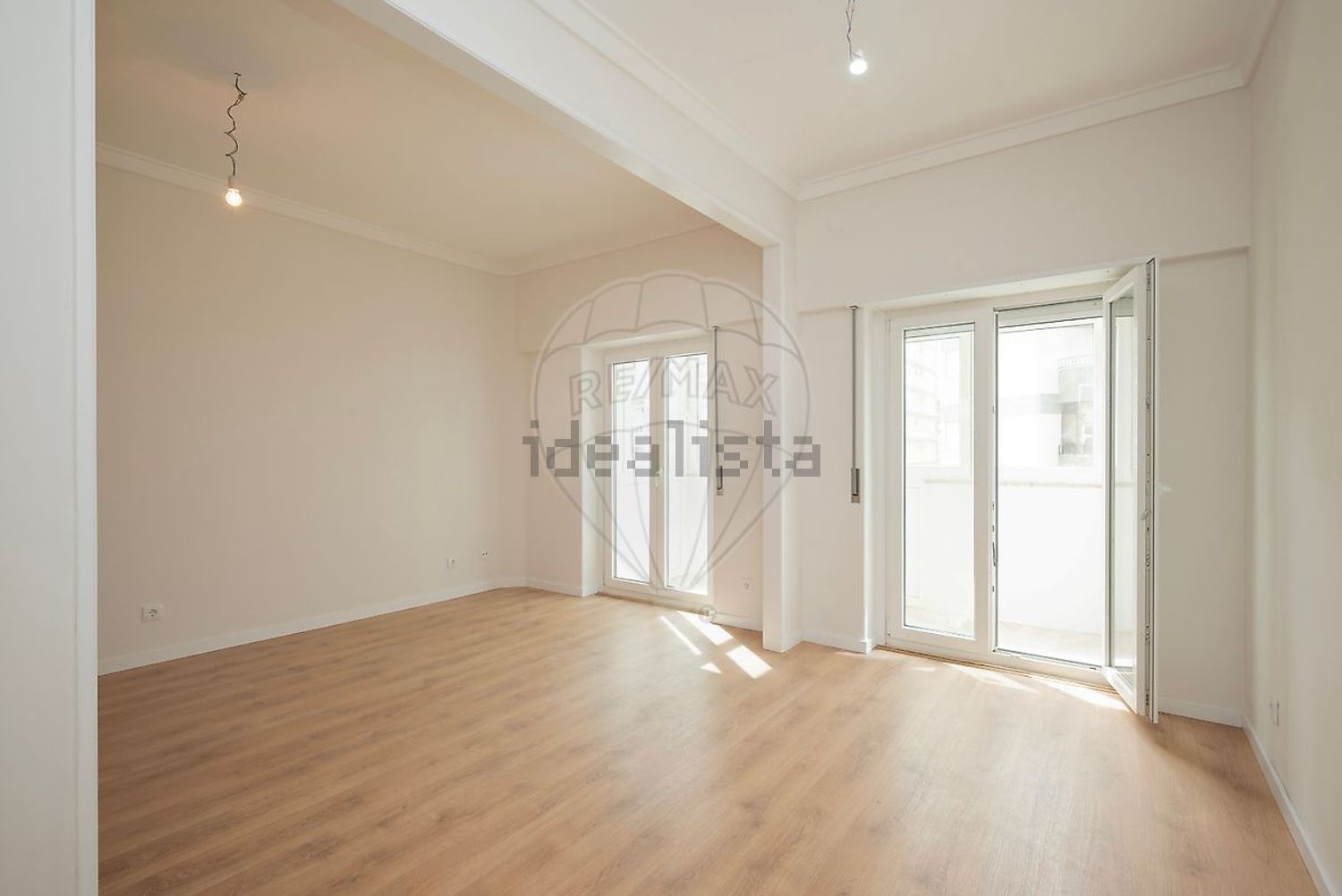 出租公寓 t2在Rua Luís Pastor de Macedo - 居住