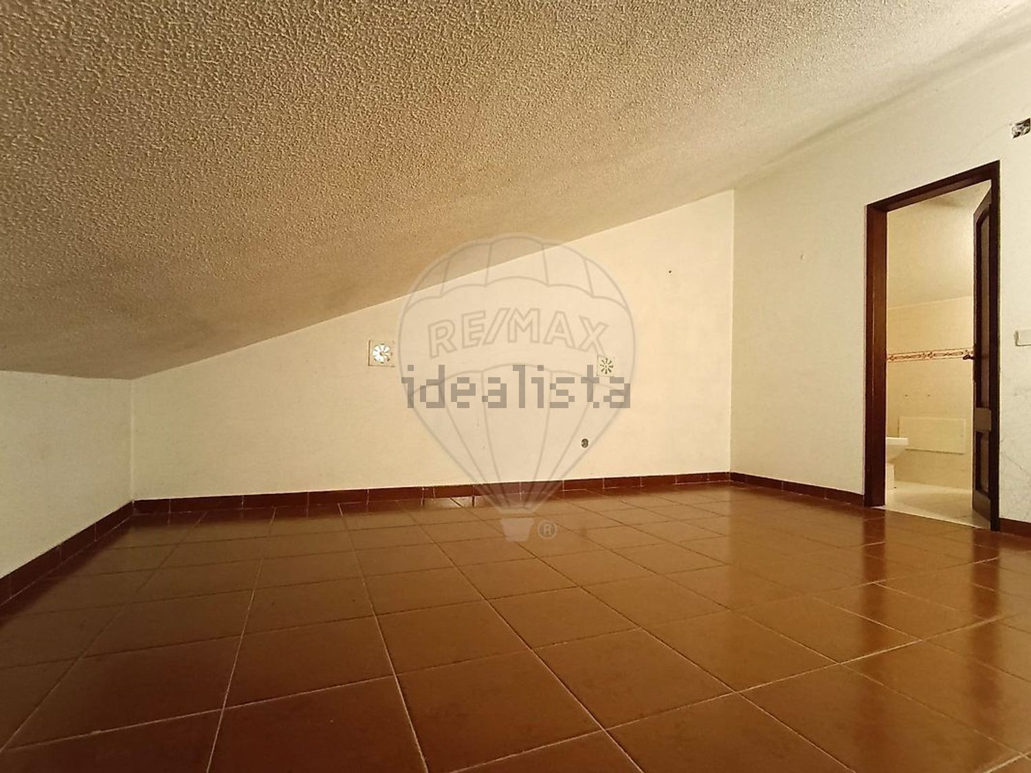 出租小楼房或独栋别墅在Rua José Malhoa - 居住