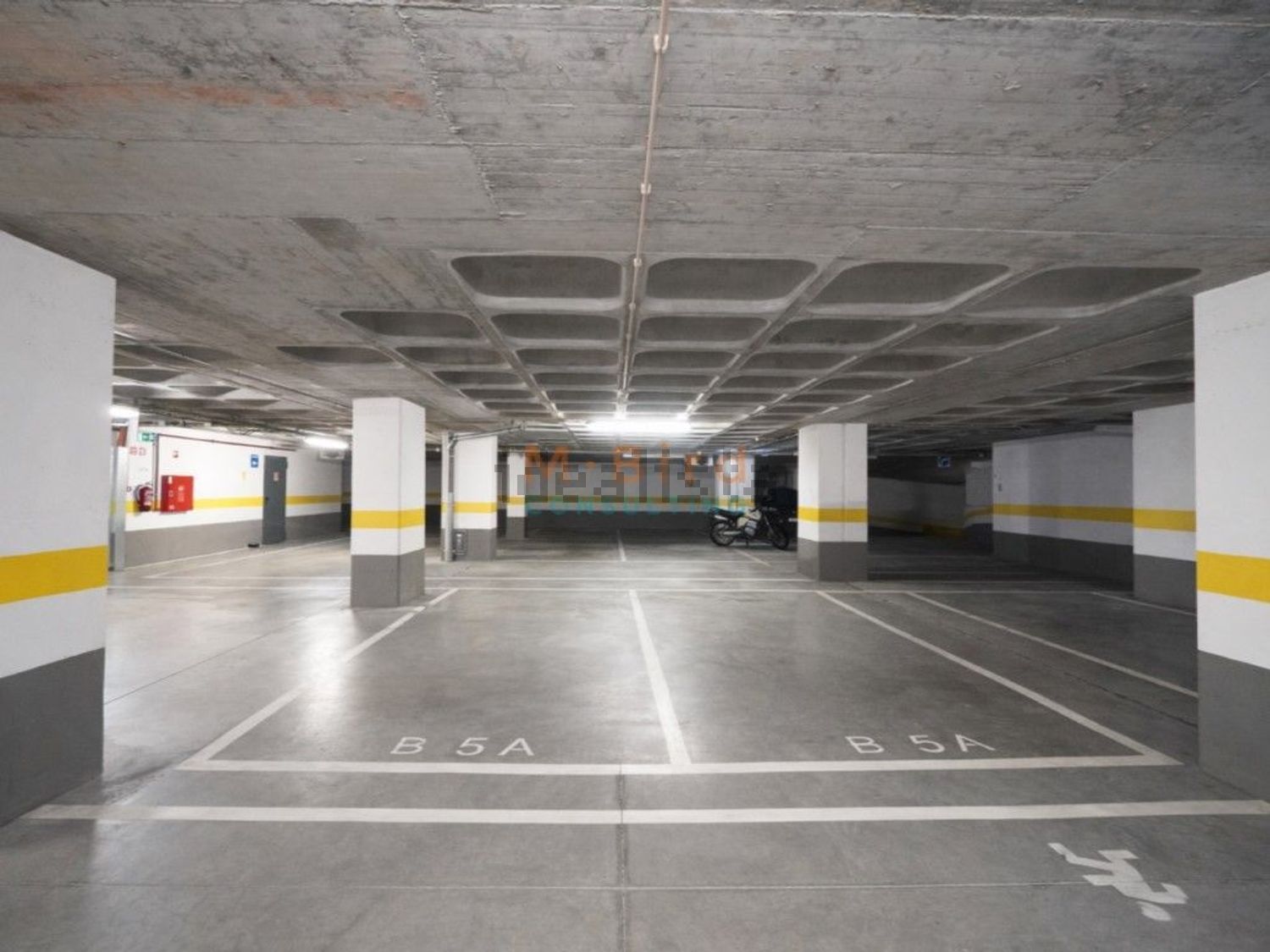 公寓 t4出售在Rua Gaivotas em Terra - 停车位