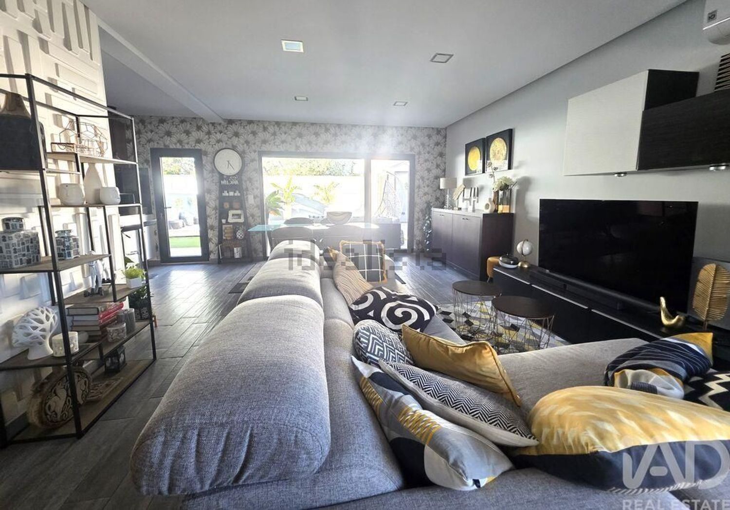 双拼别墅出售在Quintinhas - 客厅