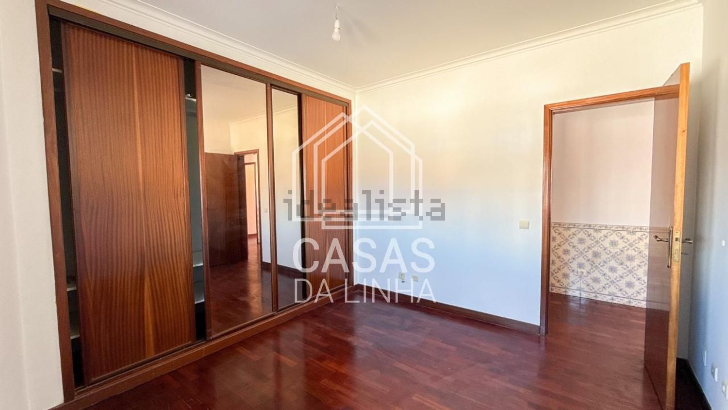 出租小楼房或独栋别墅在Tires - 卧室