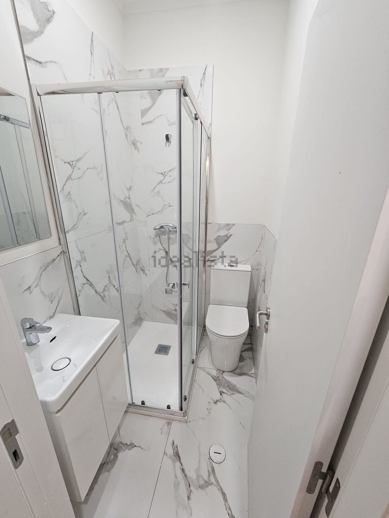 公寓 t2出售在Alto de São João - Alto do Varejão - 卫生间