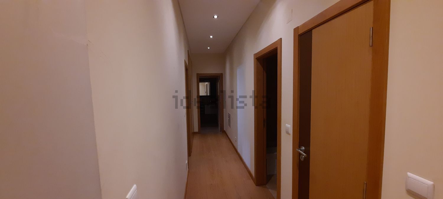 出租公寓 t2在Avenida Descobertas, 71 Lote - 过道