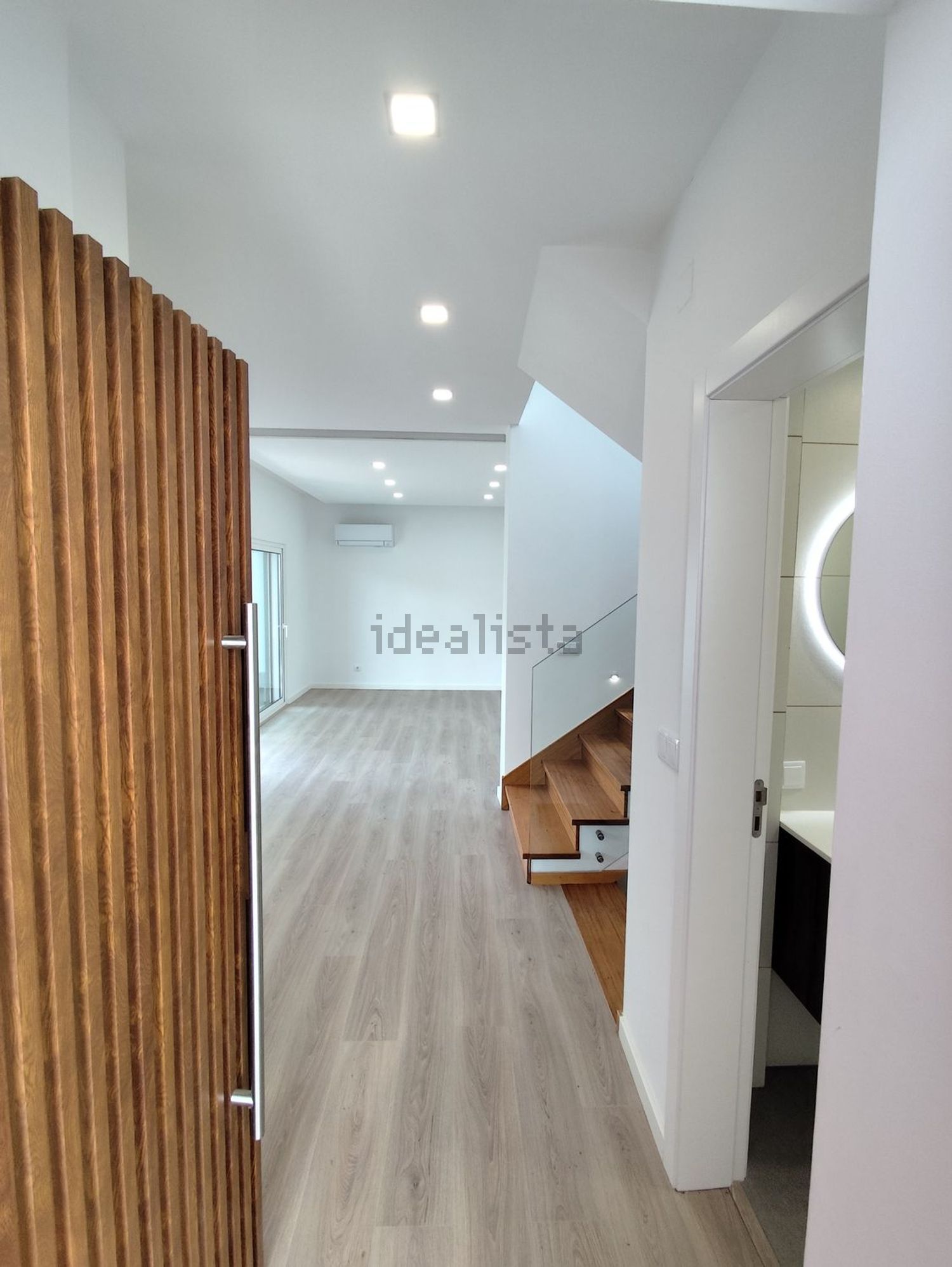 出租小楼房或独栋别墅在Praceta Santa Rita de Cássia - 详情